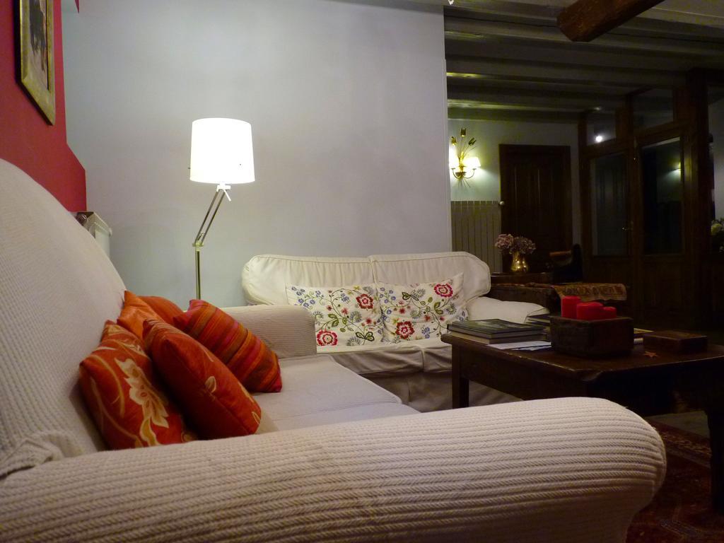 فندق Kapel Etxea Urzainqui المظهر الخارجي الصورة